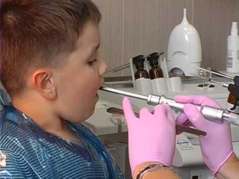 Effective methods of cleaning the bronchi and tonsils against sputum and mucus
