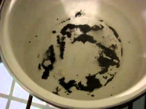 How to clean pan from burnt food and blackness