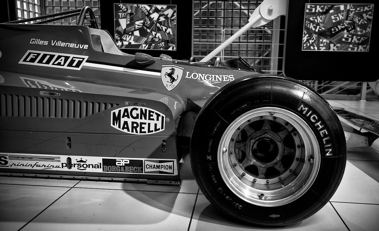 Hình ảnh lốp xe thể thao Michelin