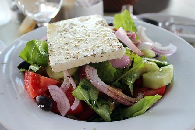 Photo d'une salade grecque classique