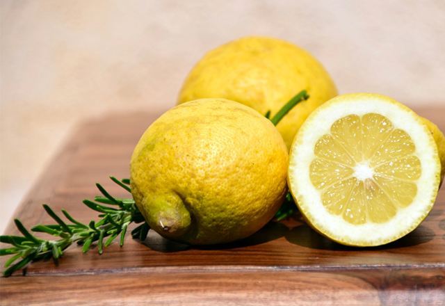 Microwave anti-fat lemon